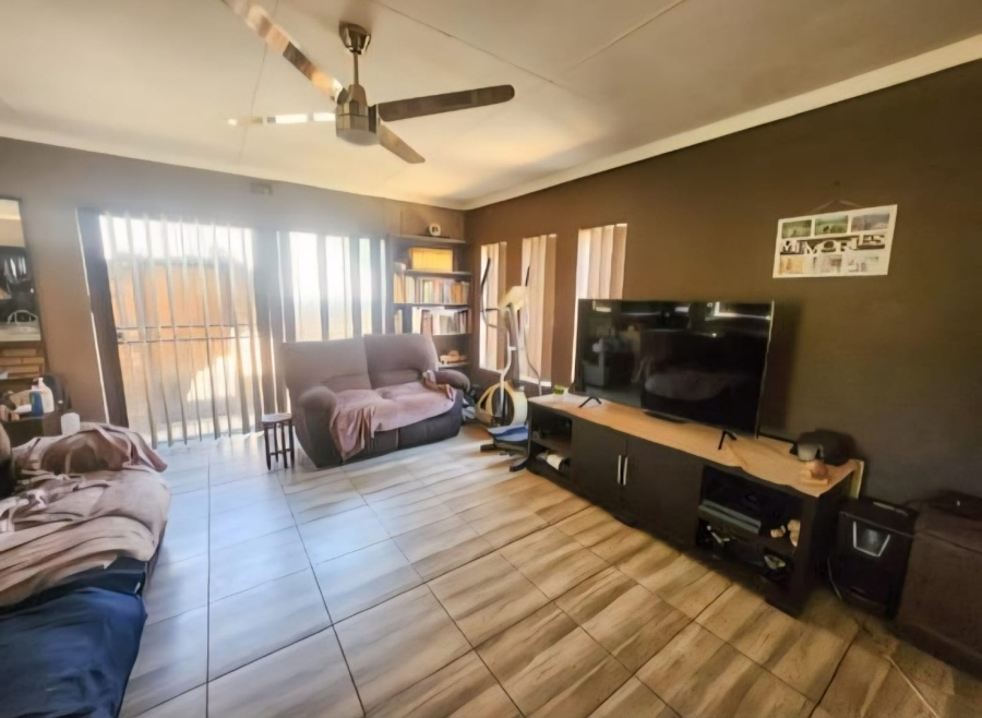4 Bedroom Property for Sale in Stilfontein Ext 4 North West